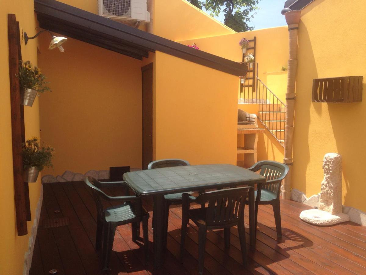 Camilla Affitta Camere Nicolosi Exterior foto